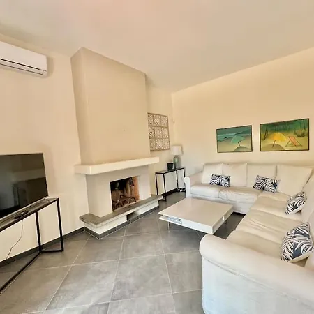 Matteotti Garden Lux 200mt By The Sea Вилла