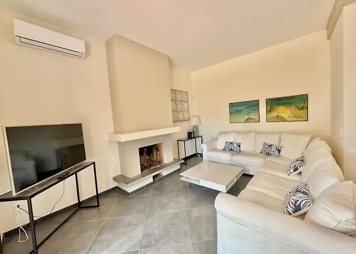 Matteotti Garden Lux 200mt By The Sea Вілла