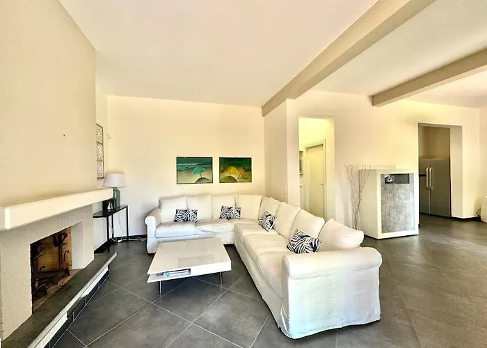 Вілла Matteotti Garden Lux 200mt By The Sea Форте-дей-Мармі