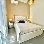 Matteotti Garden Lux 200mt By The Sea Вилла Форте-деи-Марми