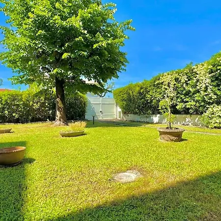 Matteotti Garden Lux 200mt By The Sea ヴィラ フォルテ・デイ・マルミ